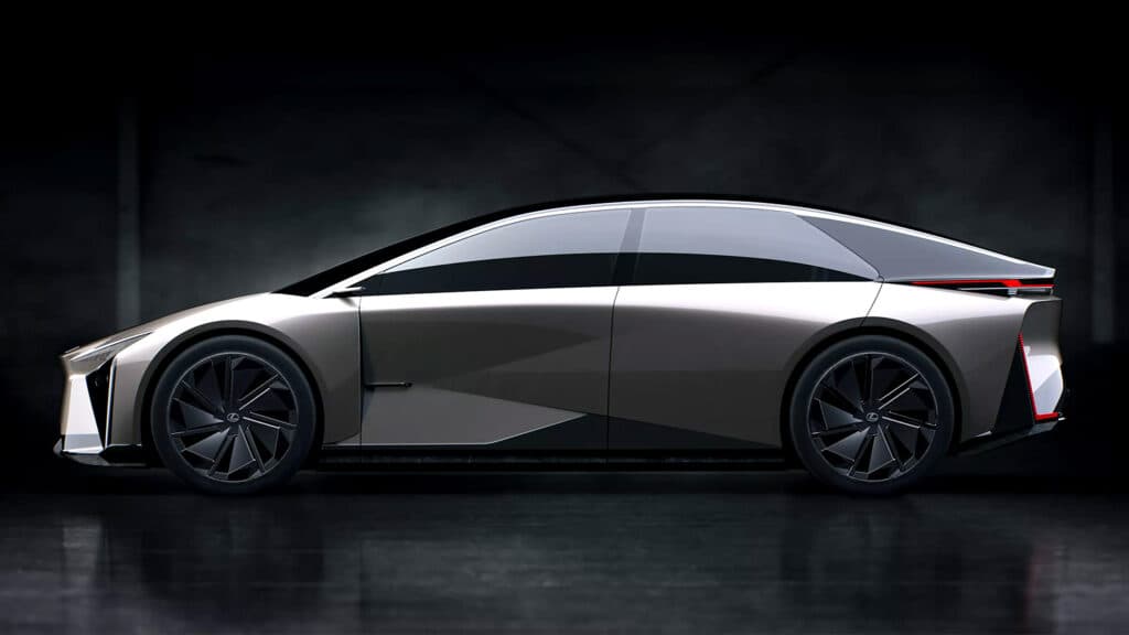 Lexus電動化策略調整：ES 350e續航表現與未來EV轎車規劃