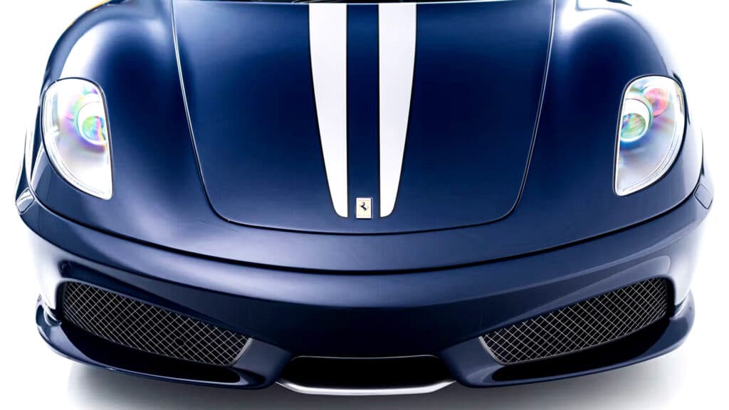 法拉利 HC25 獨家 V8 超跑登場，品牌多元特製車策略引人注目