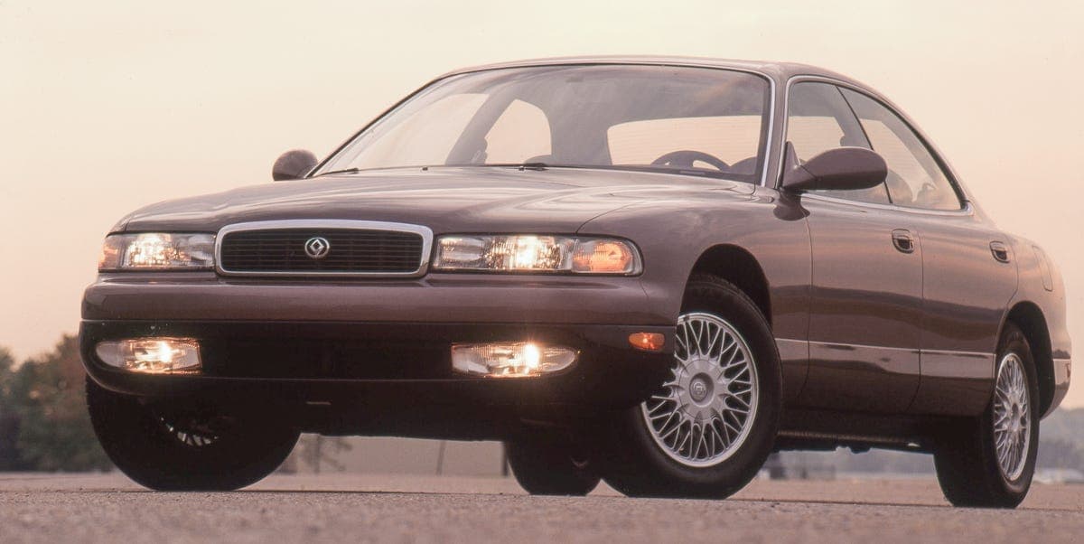 馬自達產品線對比：1992年929豪華房車與$10,000輕型車