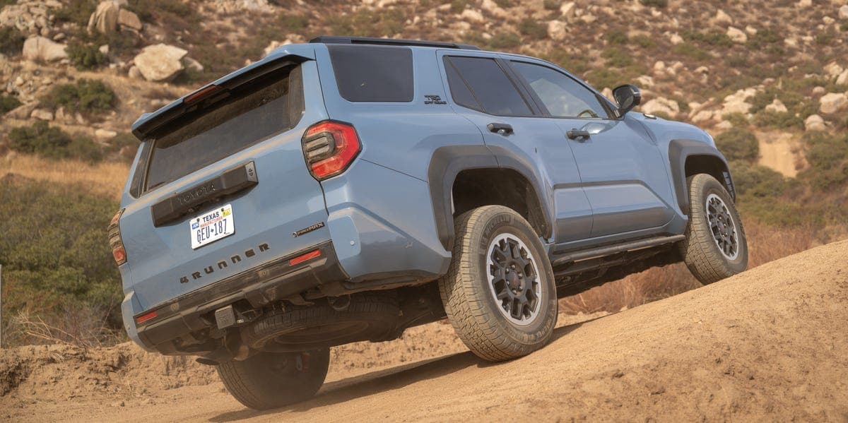 Toyota 2027 TRD Pro越野車系升級，導入新色與FOX QS3懸吊