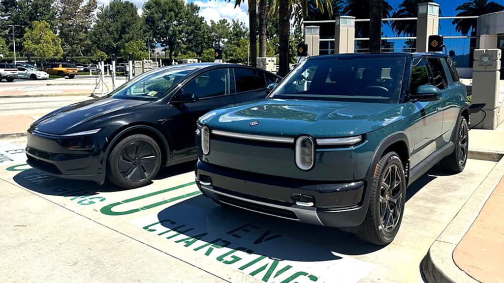 Rivian 攜手 Redwood Materials 於伊利諾州部署逾百組電池儲能系統