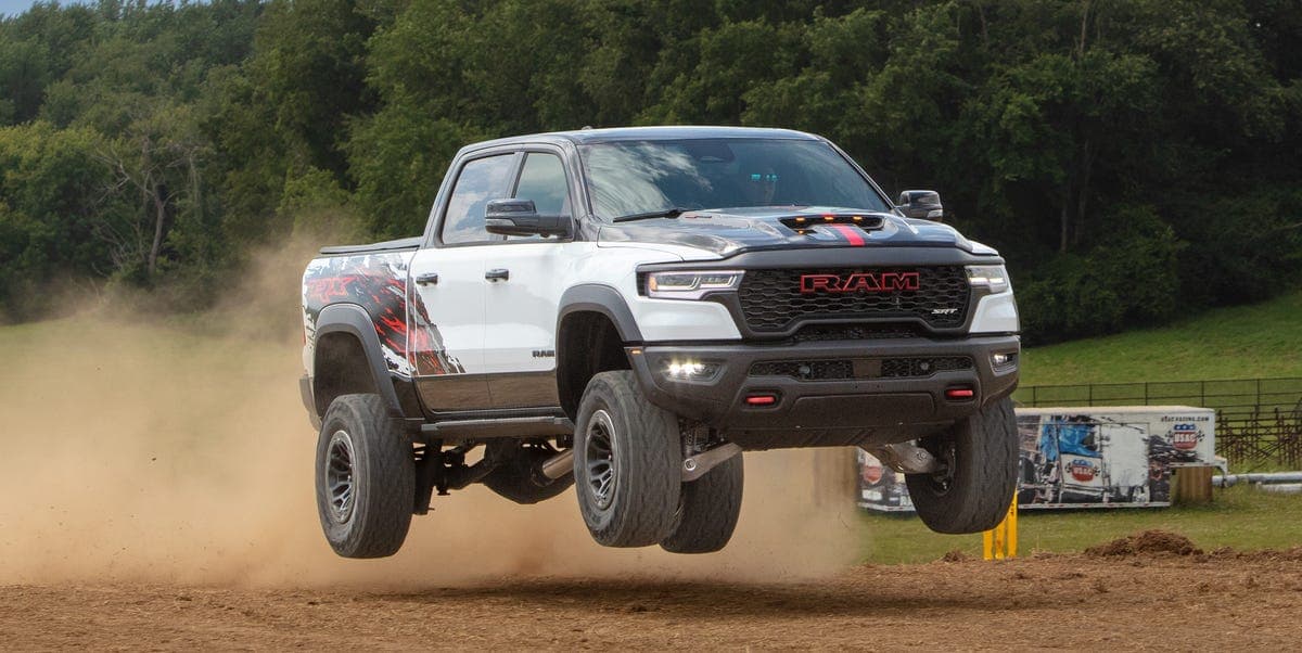 2027 Ram 1500 TRX SRT 正式發表，搭載 777 匹馬力 V8 引擎，售價突破 10 萬美元