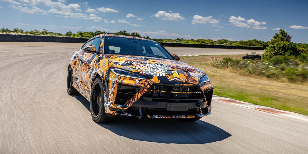Lamborghini Urus Performante SE 原型車曝光：插電混合動力達 801 匹馬力