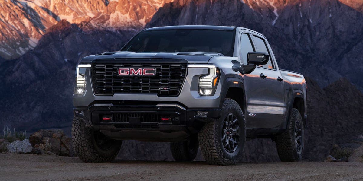 2027 GMC Sierra 1500 Gets New V-8 Power, Goes All In on Screens