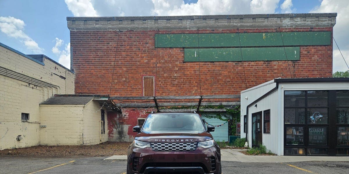 See Every Angle of The 2026 Land Rover Discovery