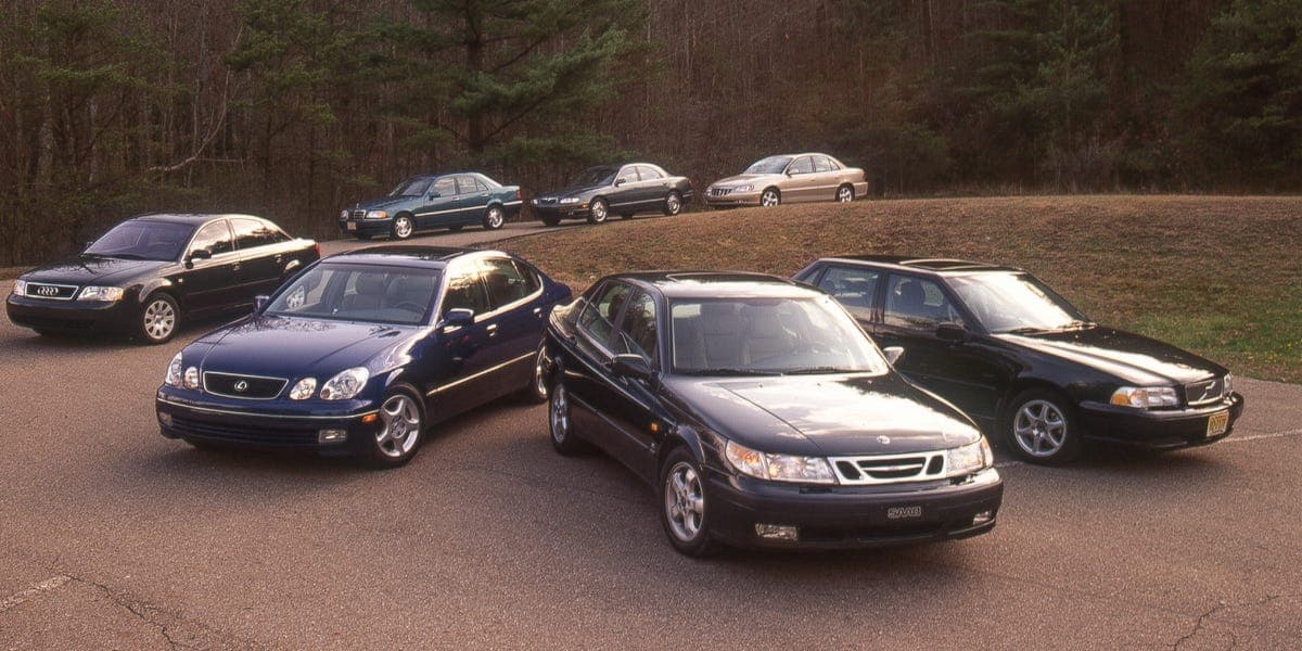 View Photos of the 1998 Mid-Size Luxury Sedan Comparison Test