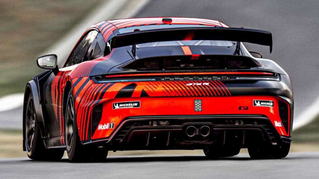Porsche 911 GT4 R 賽車發表，取代 Cayman 平台策略
