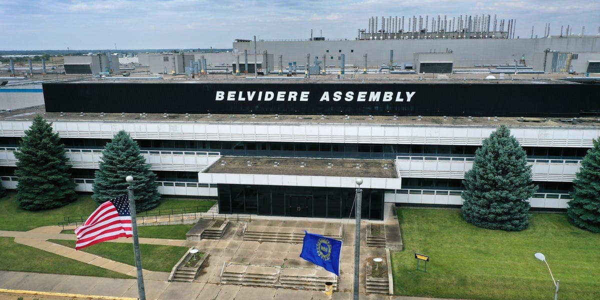 Idled Jeep Cherokee Plant Will Restart Later Than Expected
