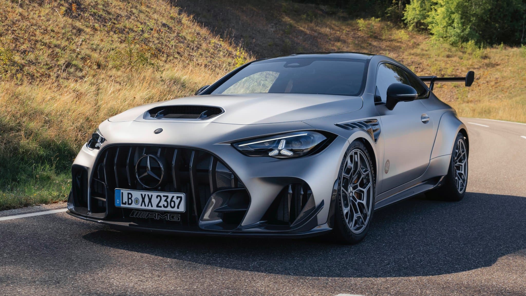 Mercedes-AMG CLE 646 Spezialanfertigung 限量登場，搭載 637 匹 V8 引擎，全球僅 30 輛