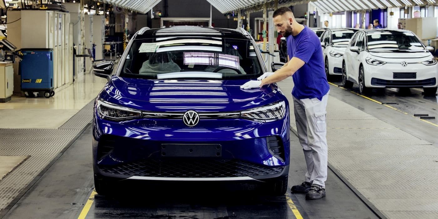 Volkswagen集團監事會批准重組計畫，擬裁員10萬並減半車型陣容