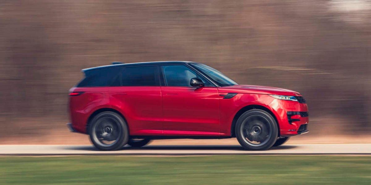 Range Rover SV Ultra 頂級奢華，33.7 萬美元採邀請制
