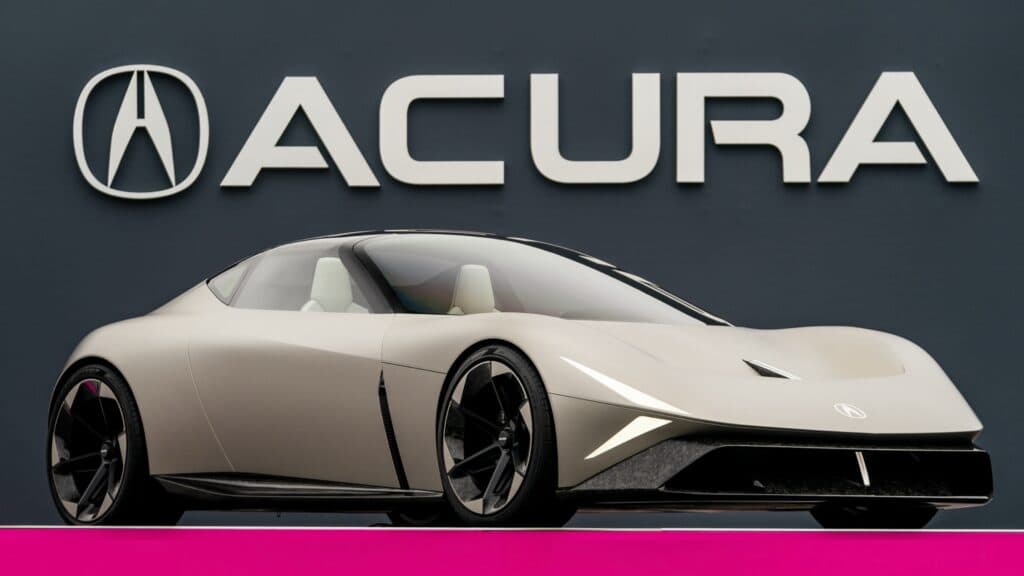 Honda 集團多元產品動向：Acura Nexera 燃油車展望與 CB 系列重機技術