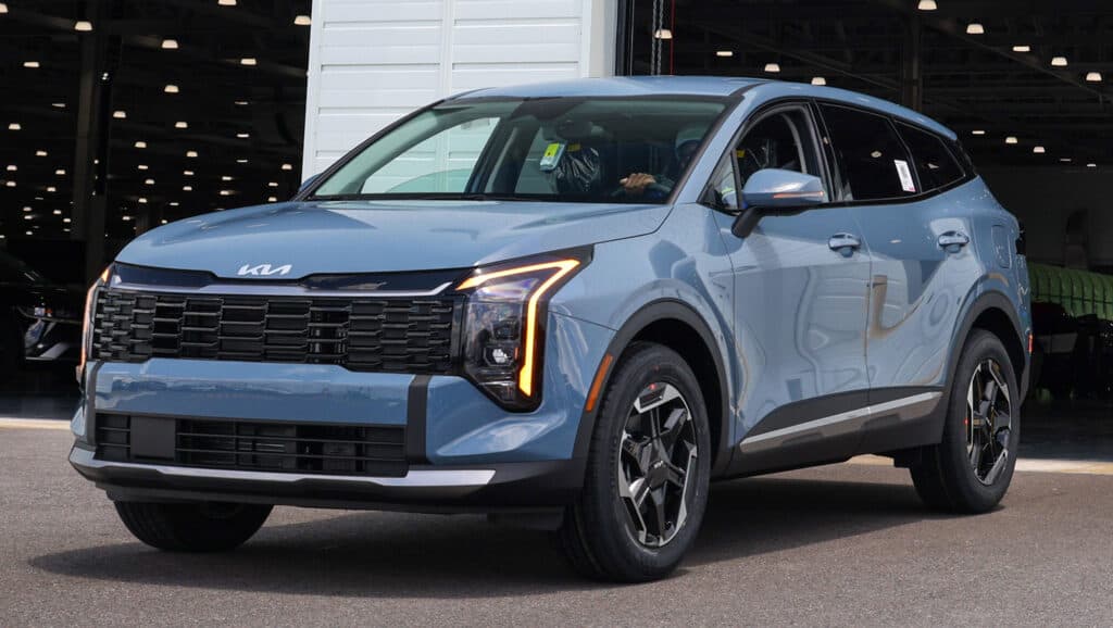Kia 2026年新車佈局曝光：電動商用車PV7將登場，混動車銷量勁增99%