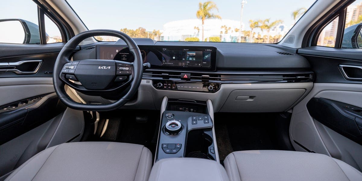 Kia 電動化擴張：Sportage、Telluride 混合動力與電動廂型車現身