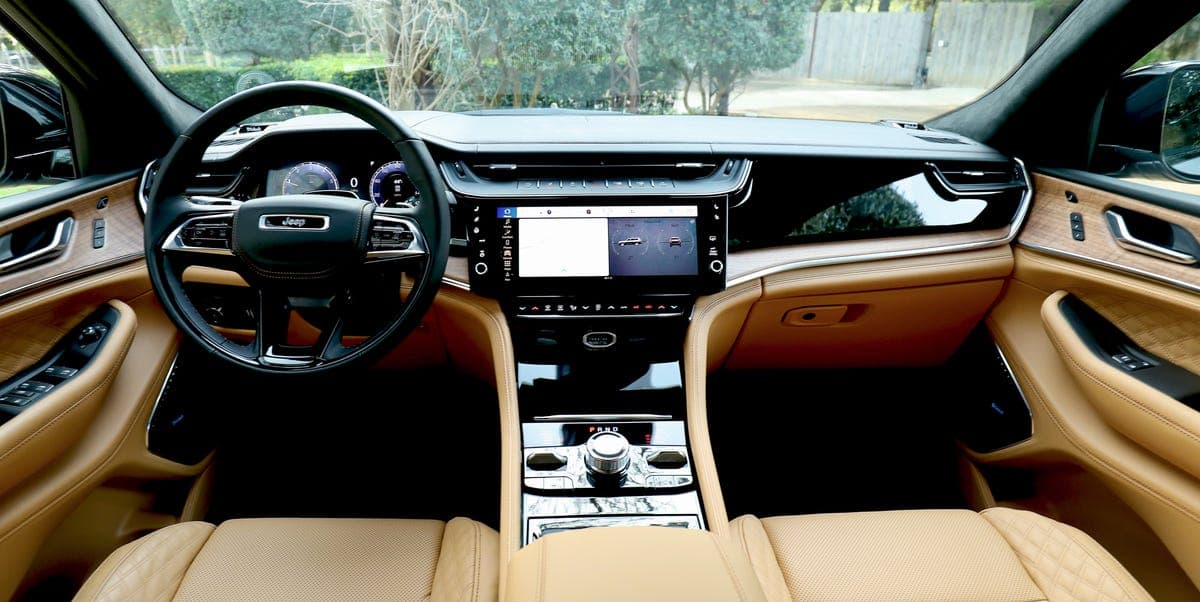 View Interior Photos of the 2026 Jeep Grand Cherokee L